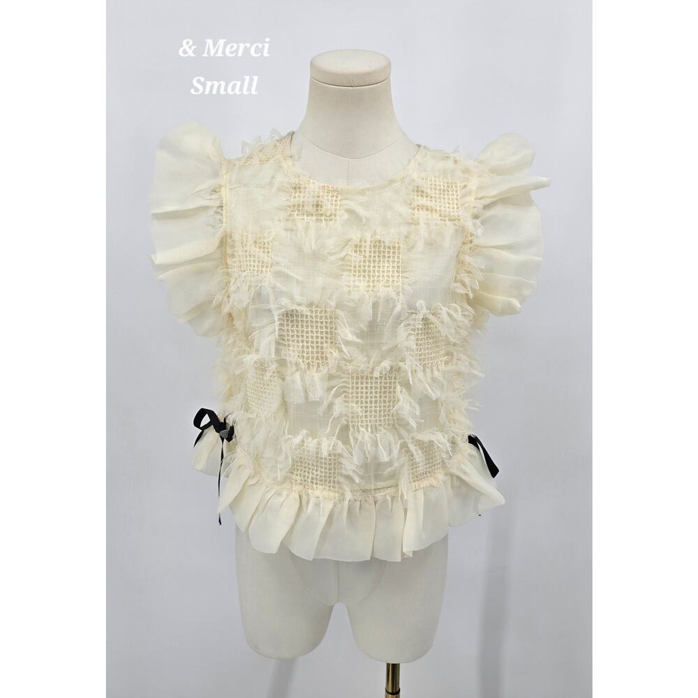 &merci Cream Twee Romantic Ruffle Top with Black Bow Details – Size Small